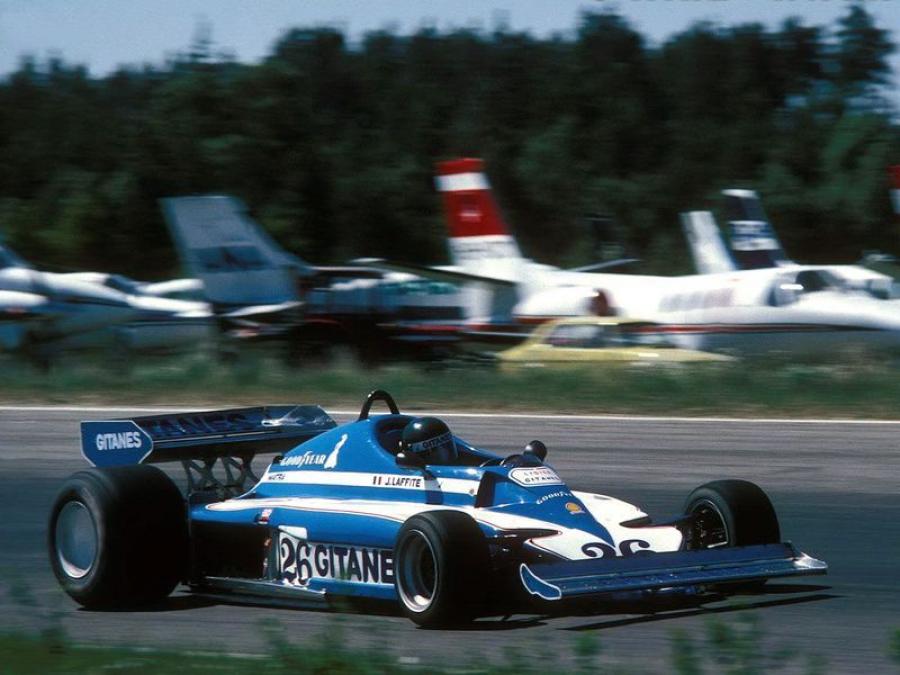  Ligier JS7 1977 года  (фото 1 из 3)